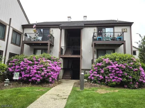 14250 Dell Pl, Stanhope Boro, NJ 07874