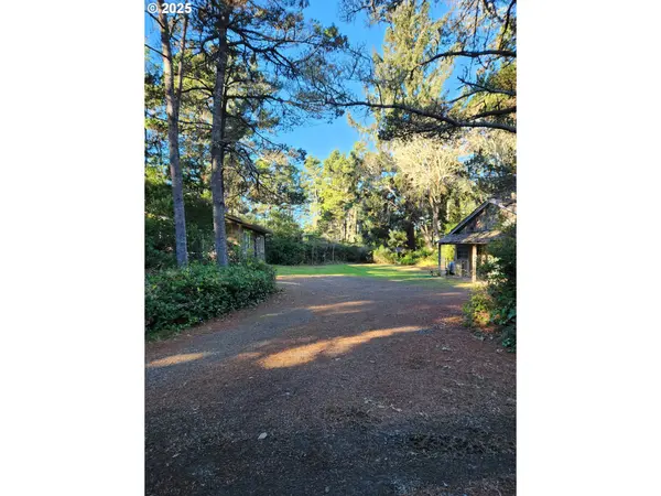 4803 SEAPINE DR, Florence, OR 97439