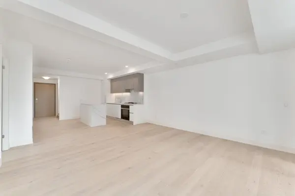 Toronto C10, ON M4P 0G4,200 Keewatin AVE #PH05