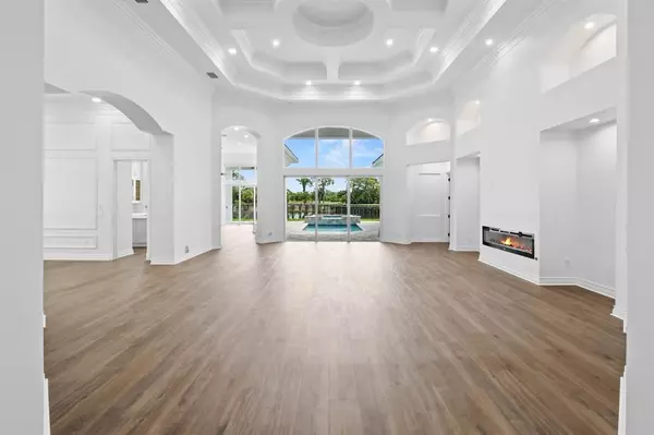 Port St Lucie, FL 34984,128 SE Rio Angelica