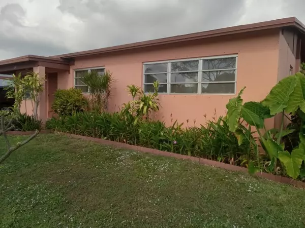 Palm Springs, FL 33461,136 Greenbrier Dr