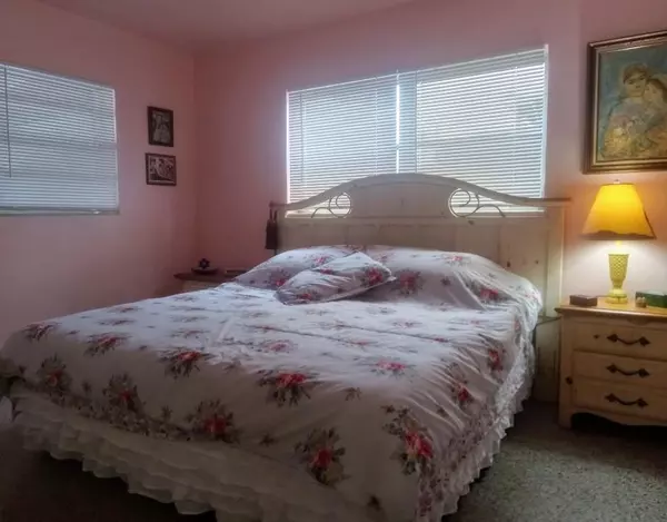 Palm Springs, FL 33461,136 Greenbrier Dr