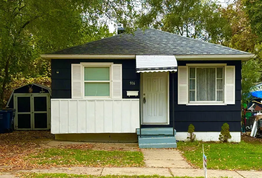 916 Mann ST, Flint, MI 48503