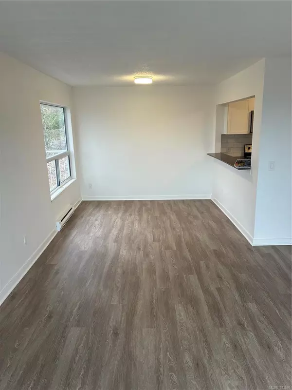 Nanaimo, BC V9S 5T1,1651 Dufferin Cres #101