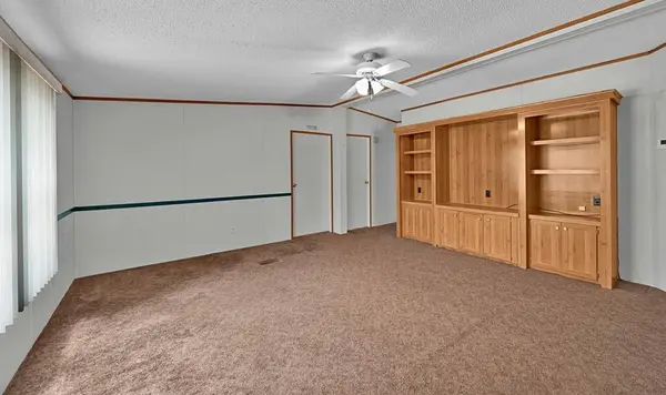 Elm Mott, TX 76640,380 Oakgrove Circle