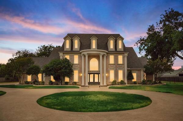 2800 Park Drive, Dalworthington Gardens, TX 76016