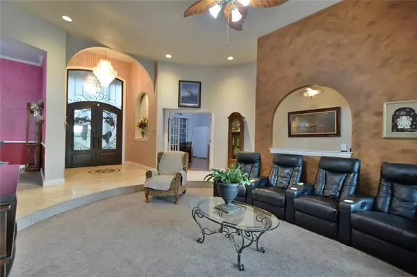 Midlothian, TX 76065,2921 N Mockingbird Lane