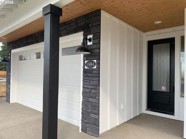 Canby, OR 97013,1894 S HOLLY ST