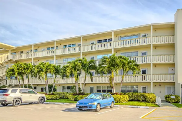 Deerfield Beach, FL 33442,3016 Cambridge A #3016