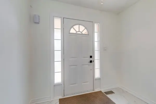 Burlington, ON L7M 4Z4,1296 Inglehart DR