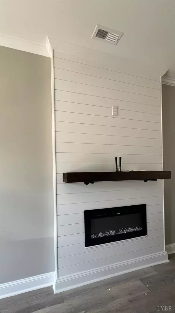 Lynchburg, VA 24502,121 Melissa LN