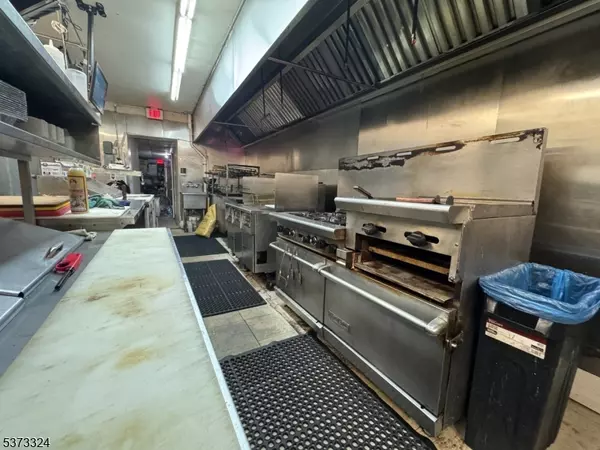 Bound Brook Boro, NJ 08805,202 E Main St