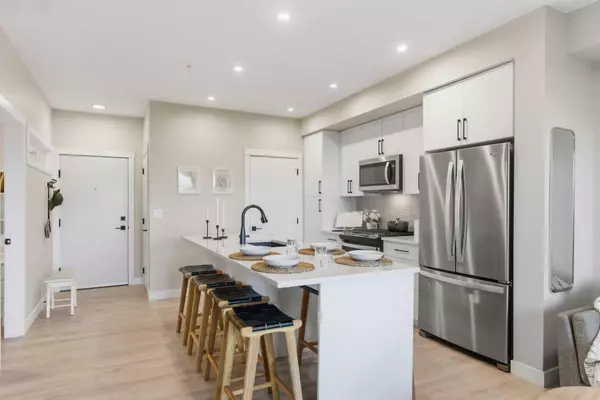 Okotoks, AB T1S 5Y3,100 Banister DR #2106