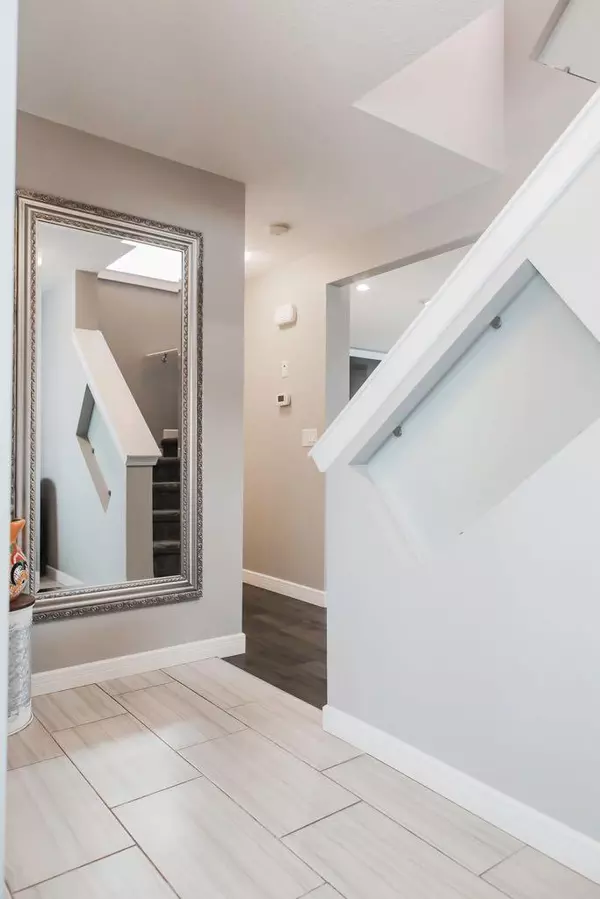 Grande Prairie, AB T8X 0P2,8070 91 ST