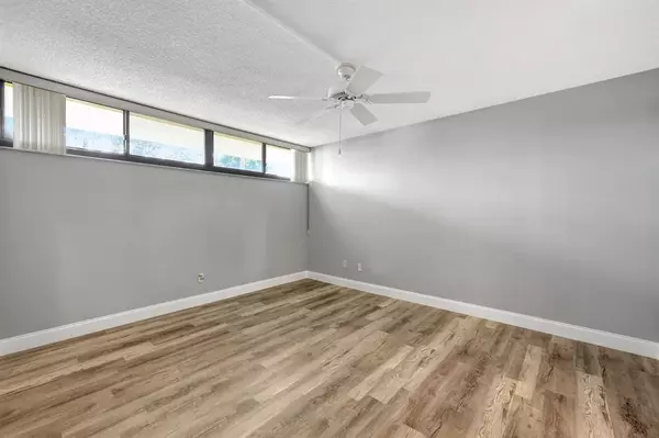 Stuart, FL 34994,1950 SW Palm City Rd #5104