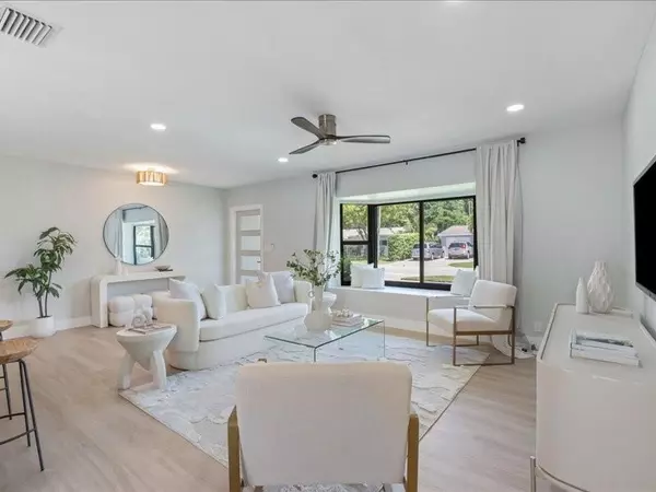 Boca Raton, FL 33486,984 SW 7th St