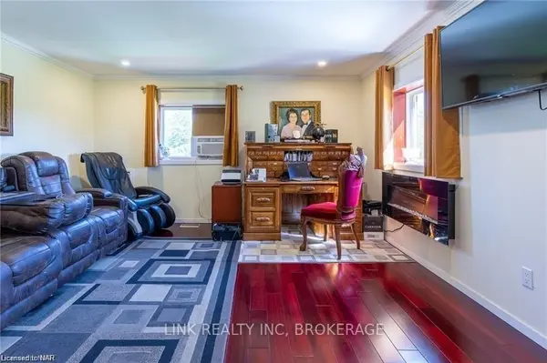 797 FORKS RD, Welland, ON L0S 1V0