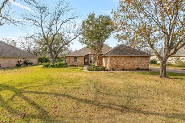 9610 Monticello Drive, Granbury, TX 76049