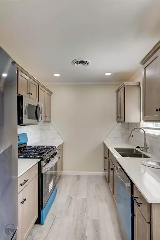 Shreveport, LA 71104,715 E Washington Street