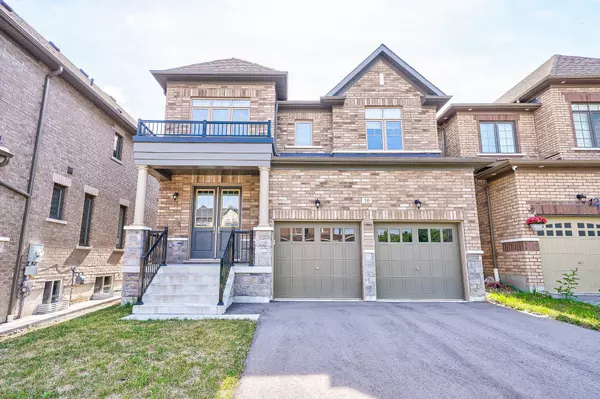 10 Capstan CT, Whitby, ON L1P 0K5