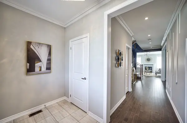 Whitby, ON L1P 0K5,10 Capstan CT