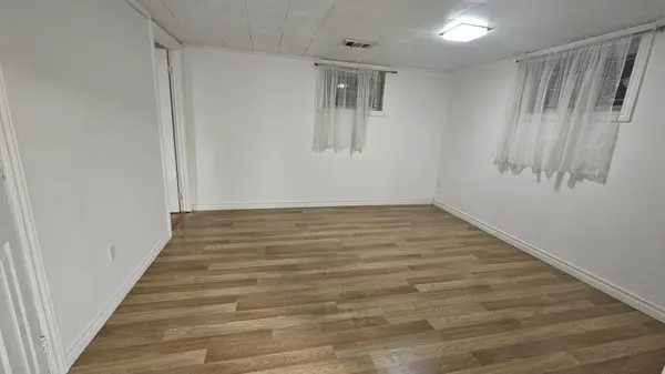 Toronto E04, ON M1P 2E2,1393 Birchmount RD #BSMNT