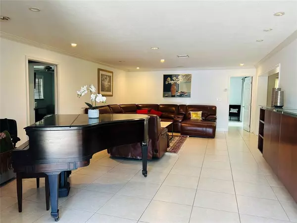 Fort Lauderdale, FL 33308,4131 Bayview Dr