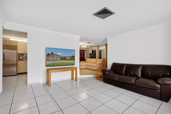 Miramar, FL 33025,1910 SW 98th Ter