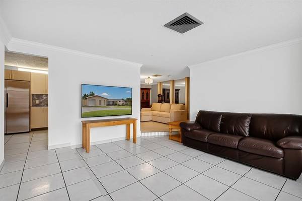 Miramar, FL 33025,1910 SW 98th Ter