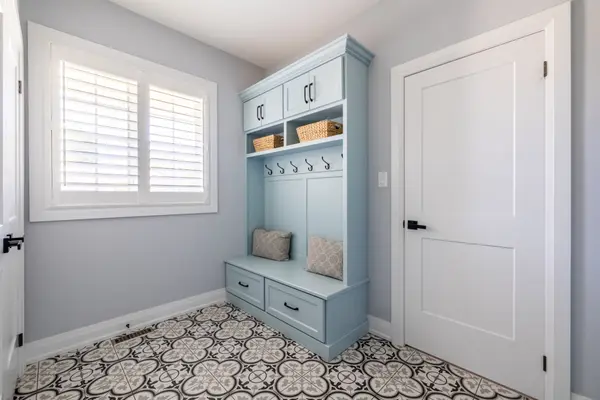 Oro-medonte, ON L3V 8N8,19 Cheslock CRES