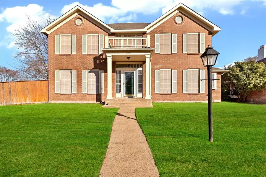 8213 Brentwood Street, Rowlett, TX 75088