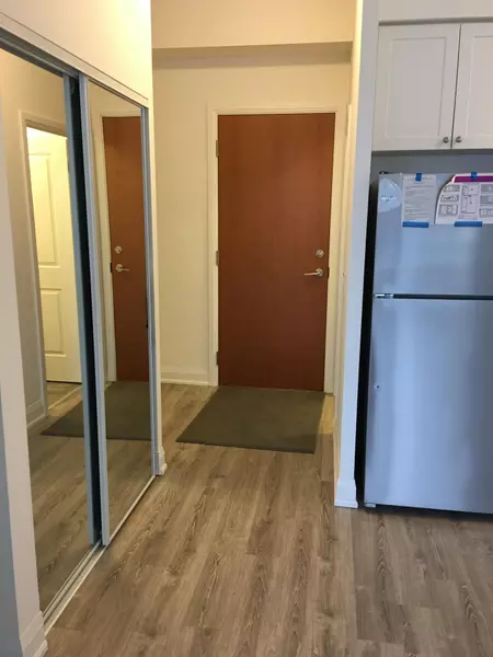 2800 Keele ST #216, Toronto W05, ON M3M 0B8