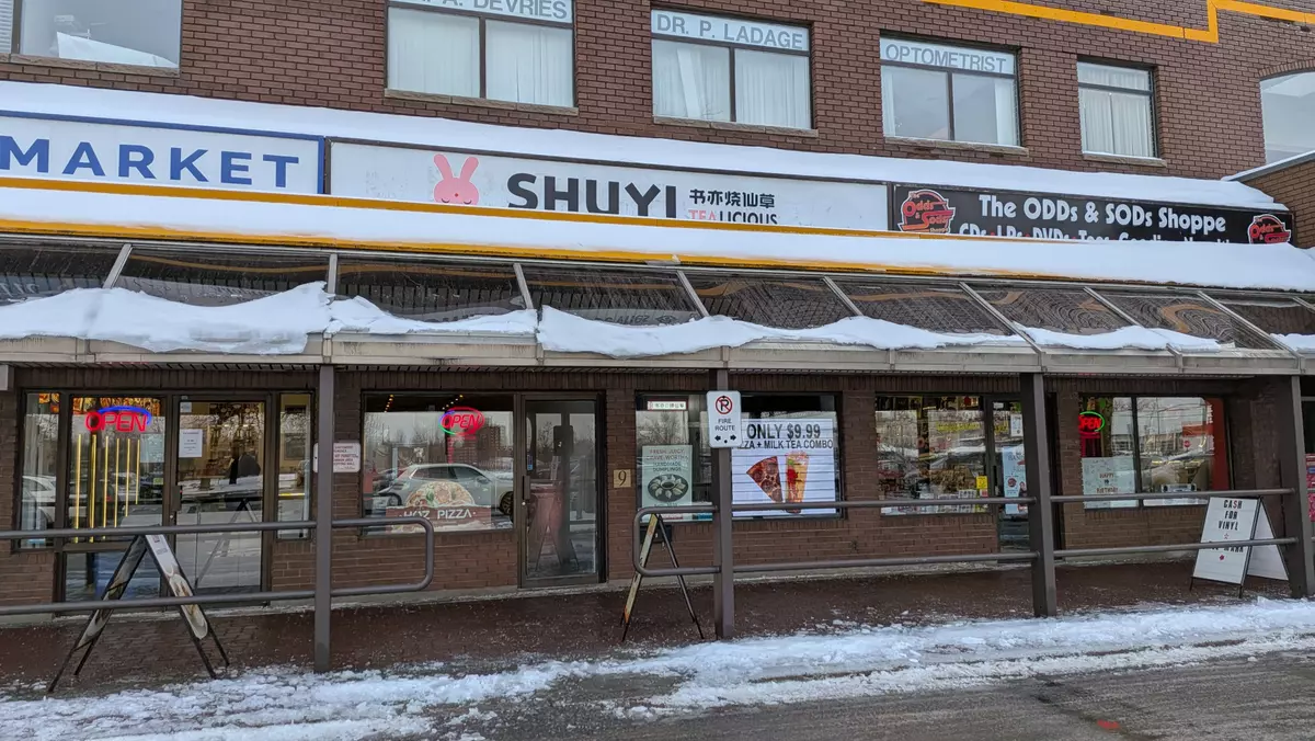 Meadowlands - Crestview And Area, ON K2G 3J2,1400 Clyde AVE #Unit 9