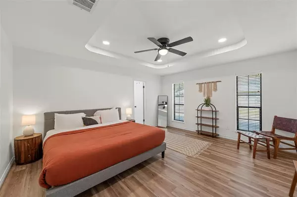 Hewitt, TX 76643,137 Bonham Drive