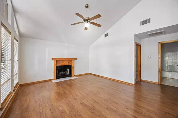 Holly Lake Ranch, TX 75765,142 Primrose Cove