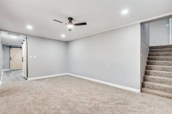 Lancaster, TX 75146,421 W 8th Street