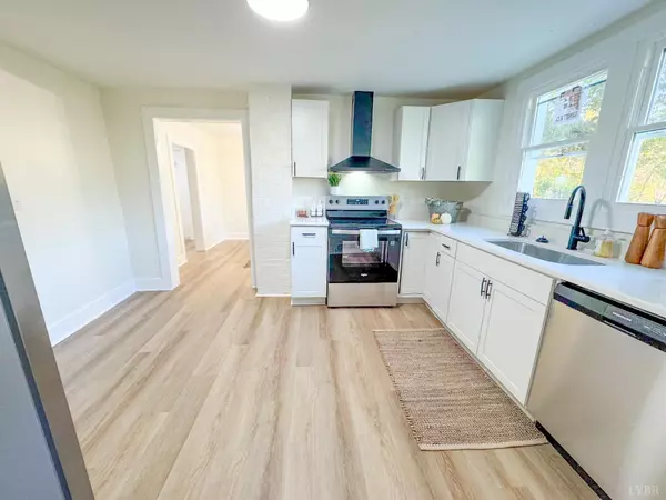 Madison Heights, VA 24572,255 Glade RD