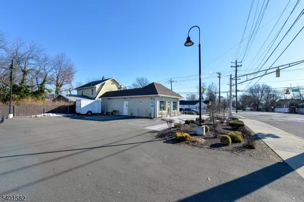 Fair Lawn Boro, NJ 07410,6-01 Plaza Rd