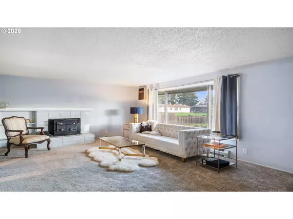 Springfield, OR 97477,610 COLONIAL DR