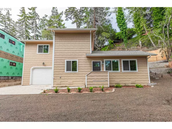 North Bend, OR 97459,2143 Ash ST