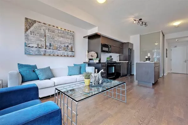 Toronto C01, ON M5V 1T8,21 Nelson ST #731