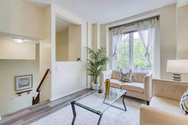 Richmond Hill, ON L4C 0R8,100 Elgin Mills RD W #51