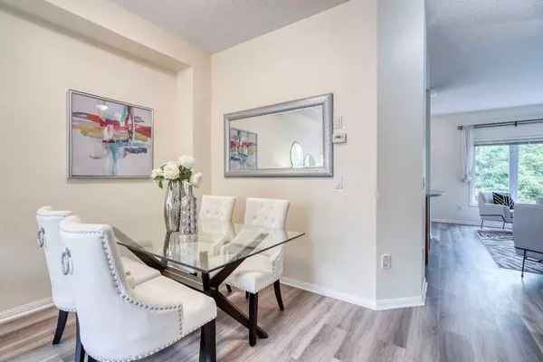 Richmond Hill, ON L4C 0R8,100 Elgin Mills RD W #51