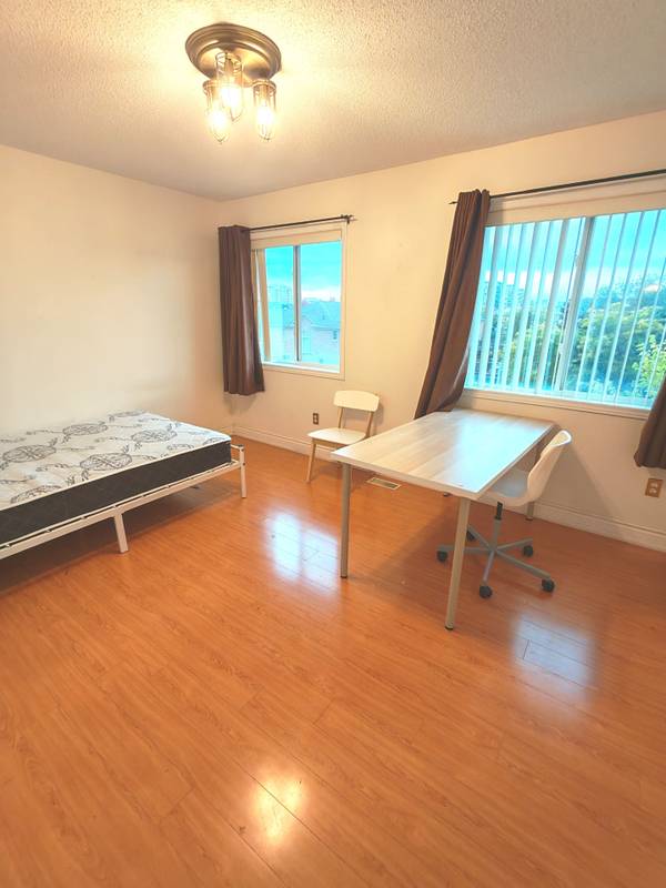 156 Bantry AVE, Richmond Hill, ON L4B 4S6