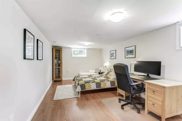 Mississauga, ON L5C 2E7,3482 Ashcroft CRES #Bsmt