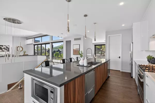 Blue Mountains, ON L9Y 0V4,116 Courchevel CRES