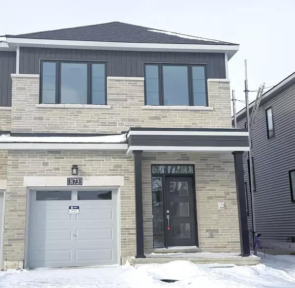 873 Eileen Vollick CRES, Kanata, ON K2W 0M8