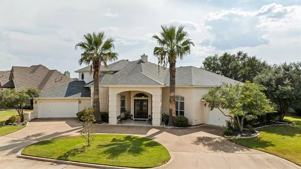 1117 Mallard Way, Granbury, TX 76048