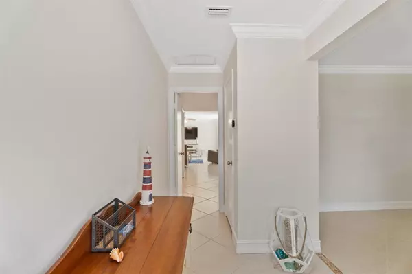 Fort Lauderdale, FL 33308,5570 NE 26 Ave