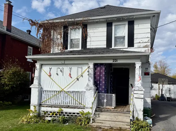 Cornwall, ON K6H 2L7,221 5th ST E